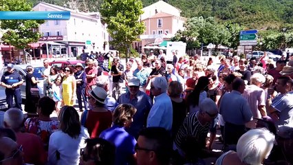 Attentat de Nice: la minute de silence dans les Alpes du Sud en vidéo