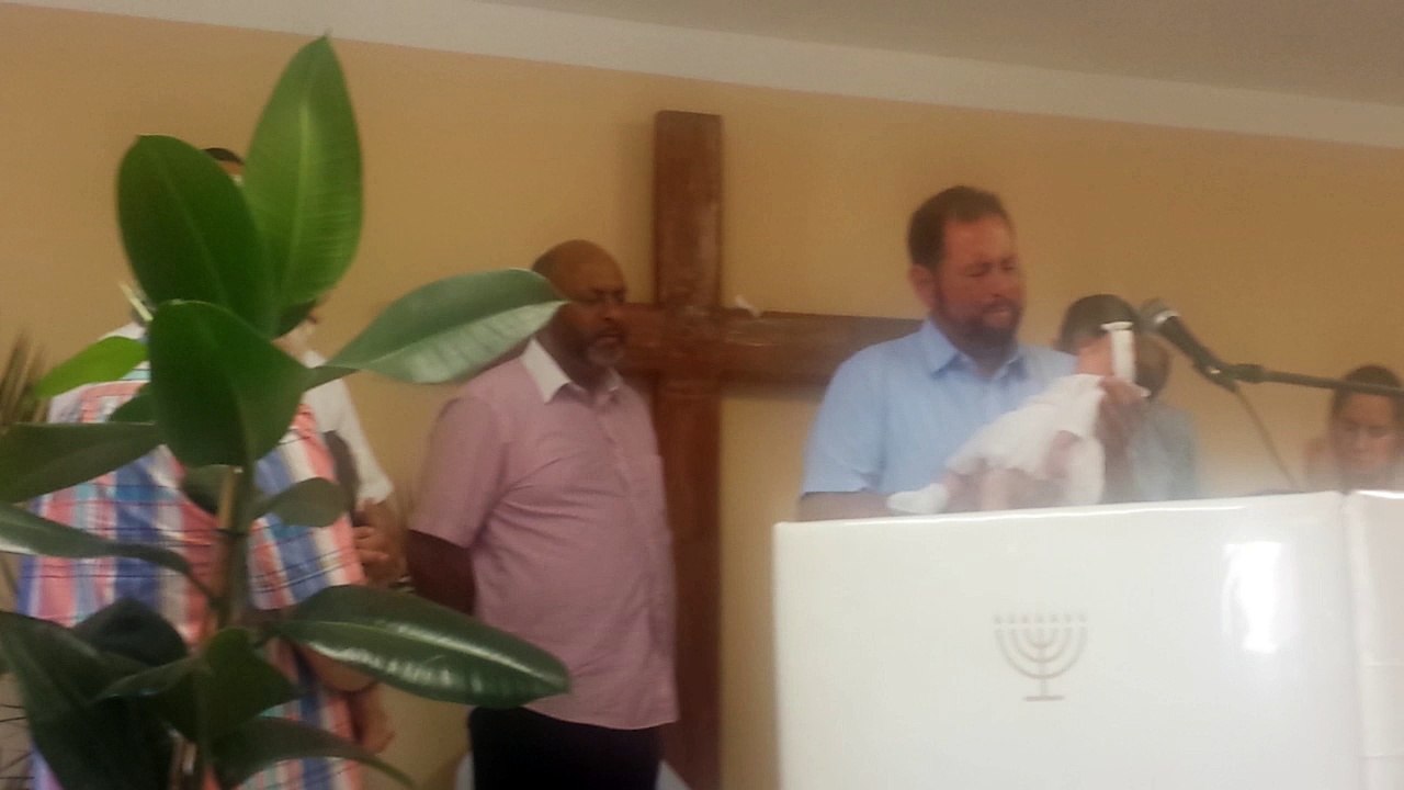 presentation de la fille de cliff & loren