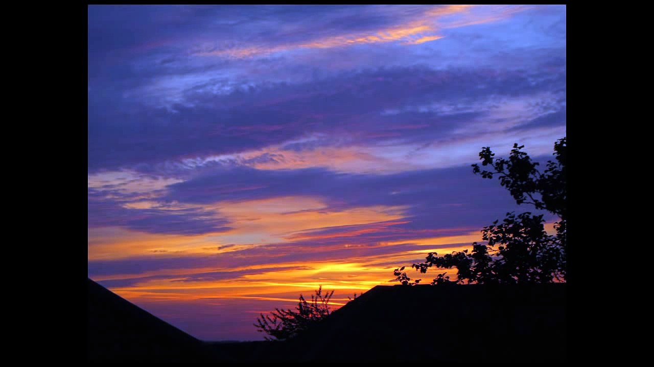 Deep Relaxation For Anxiety And Panic Attacks (Contains occasional ear to ear Whispering)