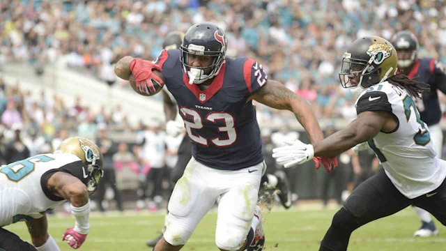 Dolphins Sign Arian Foster
