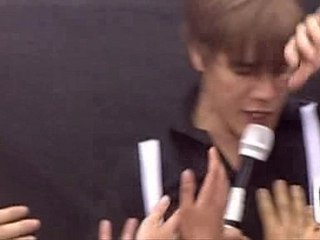 Hives-Hate To Say I Told You So (Live RaR)