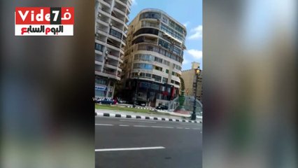 بالفيديو ..إضاءة أعمدة الإنارة ظهراً من لوران حتى جليم بكورنيش الإسكندرية