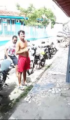 How to slap on Hips of your friends