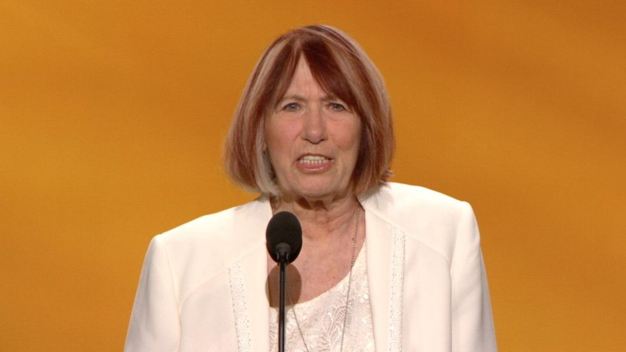 Mother of Benghazi victim blames Clinton 'personally'