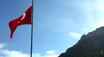 Trabzon Maçka'da Polise Saldırı!