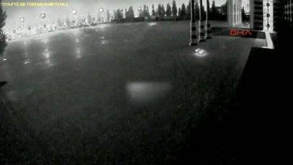 Cumhurbaşkanlığı Sarayı Önünde Yaşaanlar - Ana Binaya Ateş Açılması