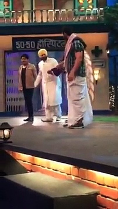 Varun Dhawan re-enacts Taher Shah’s Angel on The Kapil Sharma show