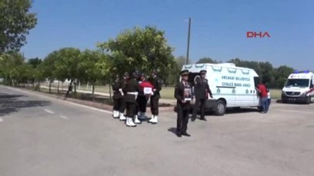 Aksaray Kaza Yerinde Güvenlik Önlemi Alan Er, Tır'ın Çarpması Sonucu Şehit Düştü