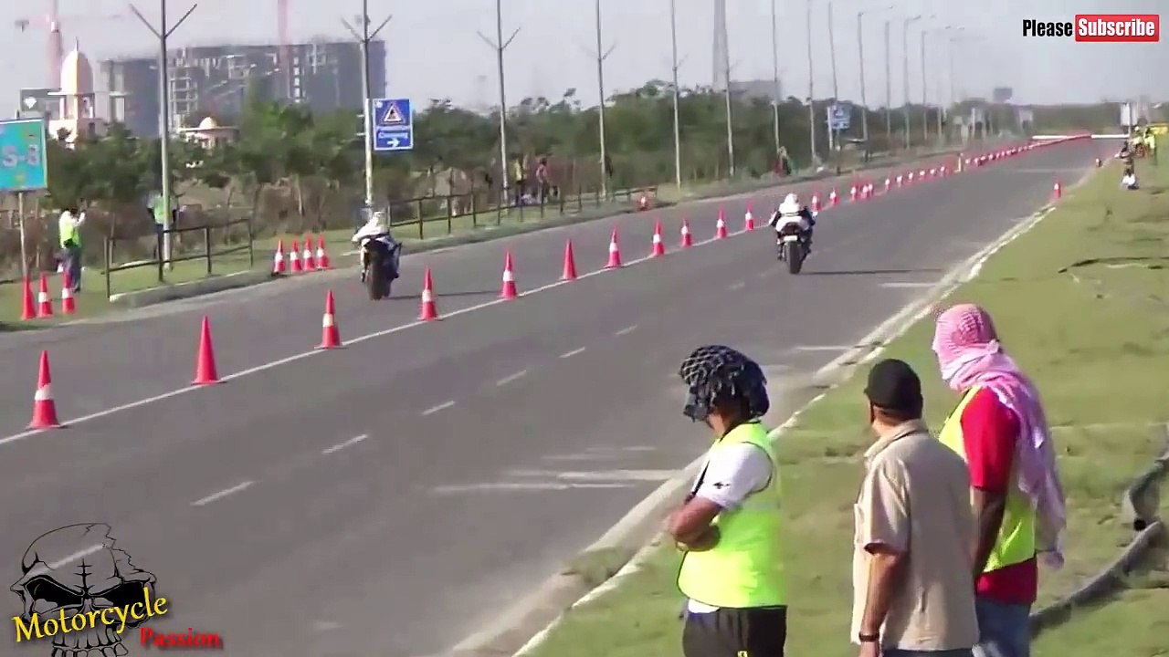 BIKERS Compilation 2016 - Burnout, Acceleration, Beautiful Motorbike Sounds! Motorrad