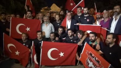Gaziantepspor?dan Darbeyi Protesto Gösterilerine Destek