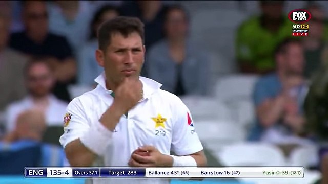 Yasir Shah vs Shane Warne Magic Ball Who Bowled it best- -