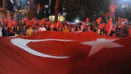 Denizli Demokrasi Nöbeti Sürüyor