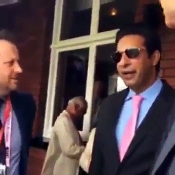 Wasim Akram gets the honor at Lords, 1st test