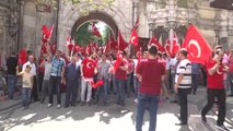 Kapalı Çarşı Esnaf Derneği Tarafından, Fetö'nün Darbe Girişimi Protesto Edildi