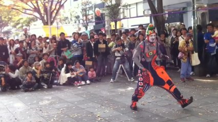 Мим Каркоча отжигает в Японии