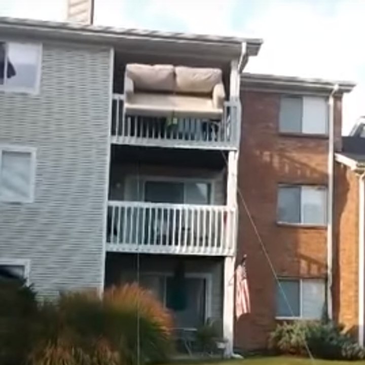 A clever way to move your sofa