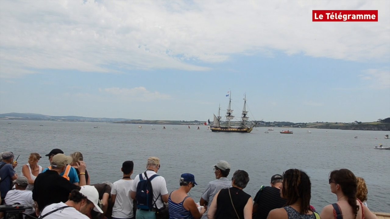 Temps Fête. L'Hermione arrive à Douarnenez !
