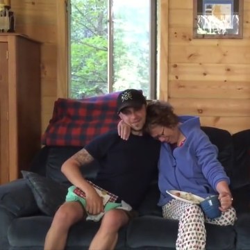 La reacción de estos futuros abuelos es muy graciosa