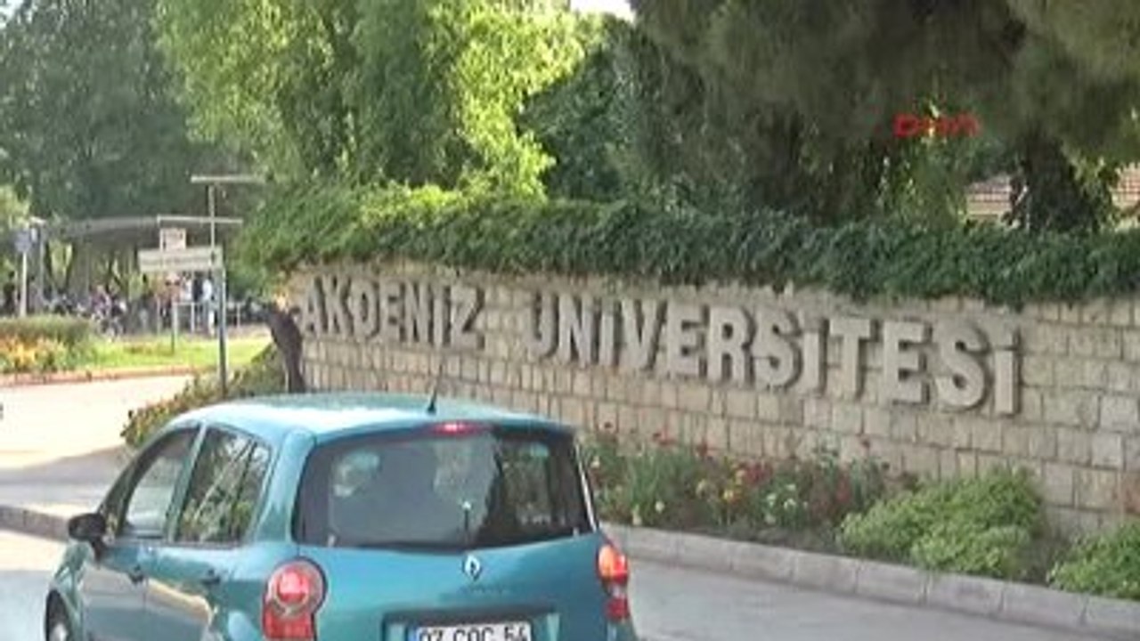 Antalya Akdeniz Üniversitesi'nde 19 Dekan İstifa Dilekçesi Verdi