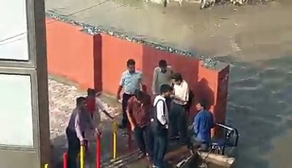 Road Crosing One Side To Another Side Just 5 Rs Cause of Rain