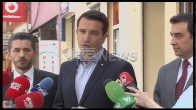 Ora News – Politika uron Fiter Bajramin, Majko: Me mend në kokë që të merremi vesh me njëri-tjetrin