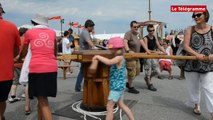 Douarnenez. Temps Fête : allez les marins, au boulot !