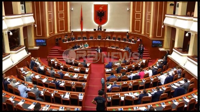 Ora News - Debatet për reformën në drejtësi, mazhoranca dhe opozita larg konsensusit