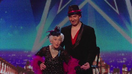 Abuelita De 79 Años Bailando Salsa ¡Te Dejará Con La Boca Abierta!