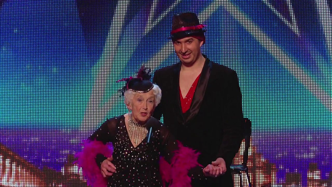 Abuelita De 79 Años Bailando Salsa ¡Te Dejará Con La Boca Abierta!