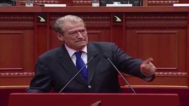 Report TV - Berisha: Grabitja në Rinas, akt i mirëfilltë terrorist, u morën 20 mln euro