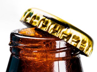 Beer Hack: Open a Bottle with a Piece of Paper