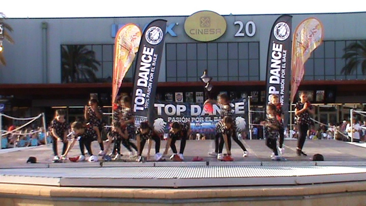 14 BAILE  INFANTIL M-J  RAQUEL ILLES SON RAPINYA BABY BOOM