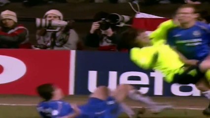 18 year old Messi against Chelsea in 2006. Extremely amazing performance