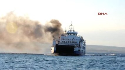 Çanakkale Yolcu Feribotundaki Saman Yüklü Kamyon Yandı