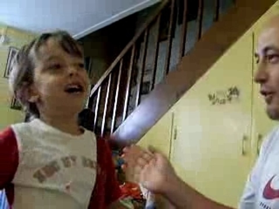 tetes à claques max contre tonton nicolas