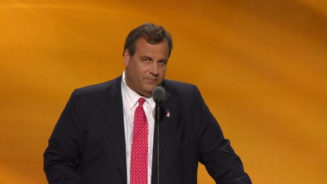 Amid chants of ‘lock her up,’ Christie 'presents the case' against Clinton