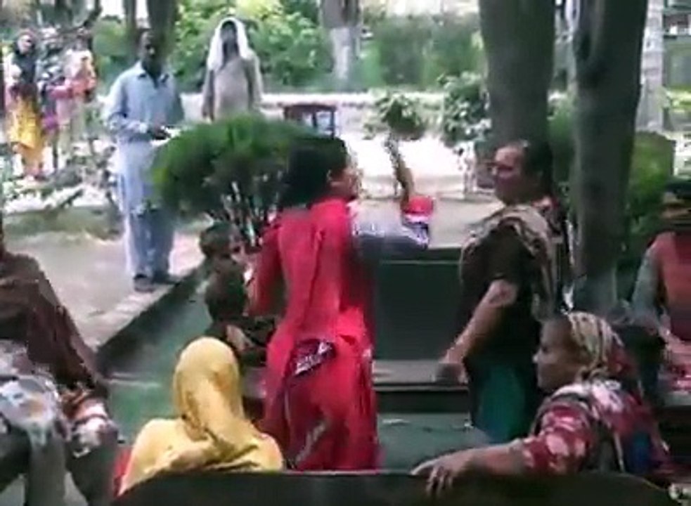 Grils Fight