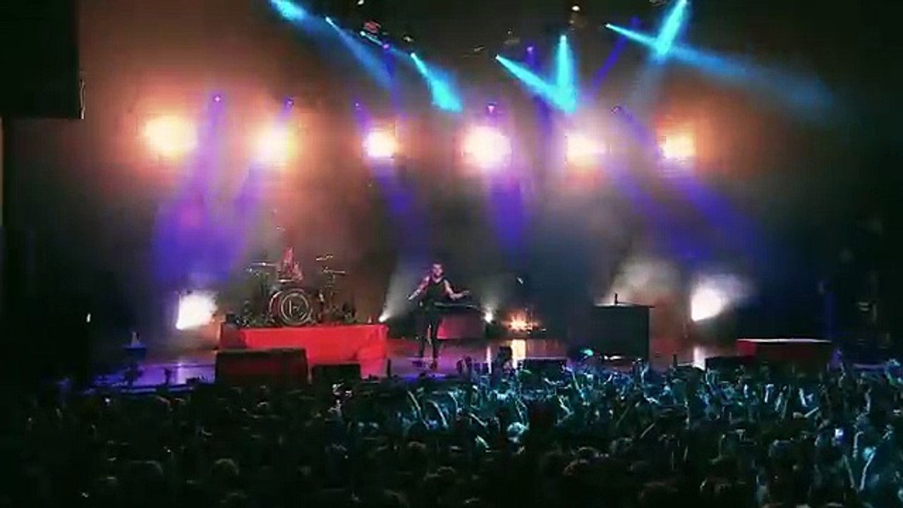 twenty one pilots- Ride (Live at Fox Theater)