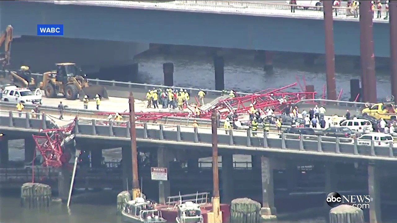New York: Une grue s'écroule sur un pont traversant le fleuve Hudson - Regardez