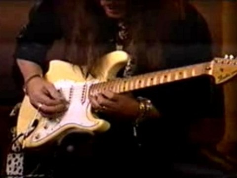 Yngwie Malmsteen - Guitar Lesson 1 - Arpeggios From Hell