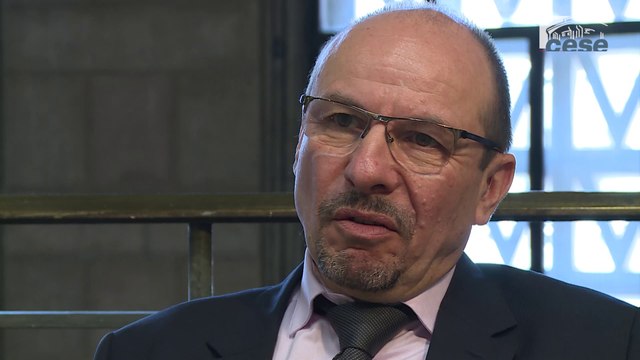 Questions à Yannick BLANC (Haut-commissaire à l'engagement civique) - Service Civique - cese