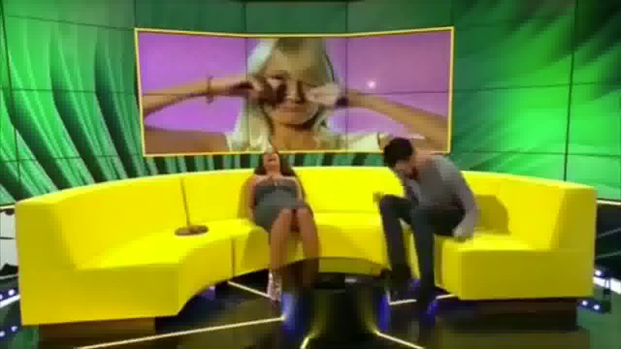 Elle danse un twerk sur un plateau télé et se retrouve les fesses à l'air