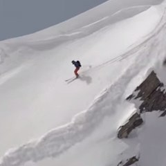 Julien Lopez sobrevive a uma avalanche