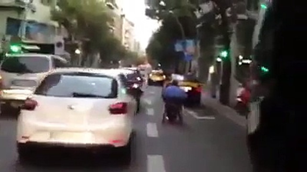 La vidéo la plus insolite de ce mois !