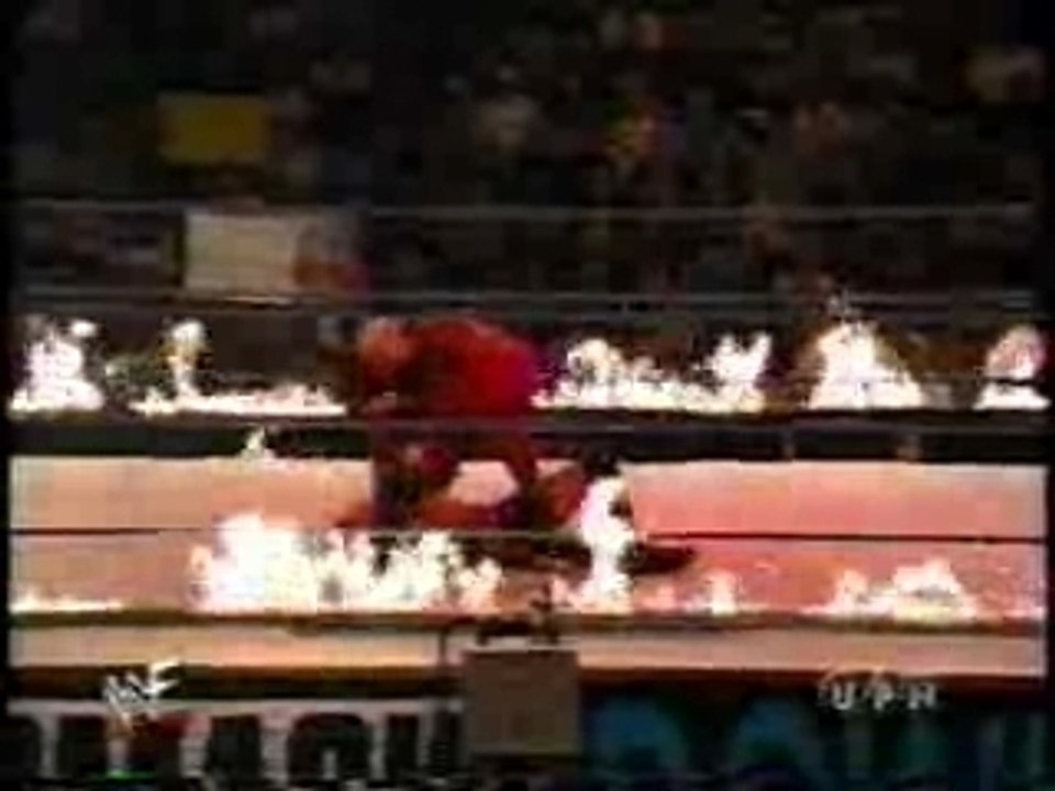 KANE VS.TRIPLE H - INFERNO MATCH