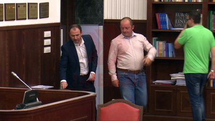 Falsifikimi i nënshkrimeve, vazhdojnë të heshtin deputetët manipulues të BDI-së