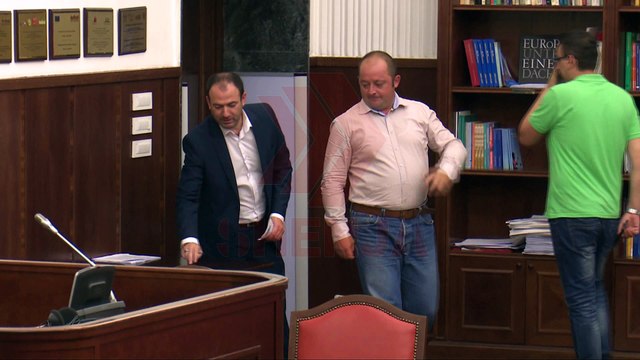 Falsifikimi i nënshkrimeve, vazhdojnë të heshtin deputetët manipulues të BDI-së