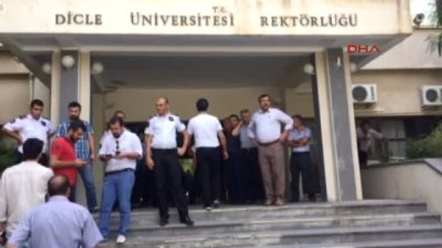 Diyarbakır Dicle Üniversitesi'ne Polis Baskını