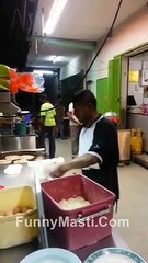 Amazing Talent In Hotel Making Roti Like A Boss