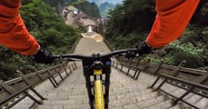 Adrénaline - VTT : La caméra embarqué d'Antoni Viloni sur le Red Bull Sky Gate Mountain 2016